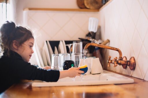 Bayraklı’da Mutfak Gideri Köpürme Sorunu Çözümleri 1 Bayraklı’da Mutfak Gideri Köpürme Sorunu Çözümleri